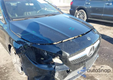 2018 Mercedes-Benz Cla 250 4Matic z USA, uszkodzony, nr VIN WDDSJ4GB2JN544563